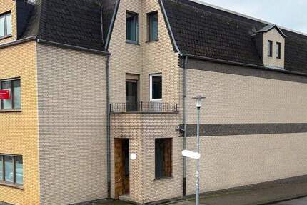 Haus Mönchengladbach Waldhausen - 8 Zimmer, 217 m&sup2;, 349.000&euro; | Angebot:25744210