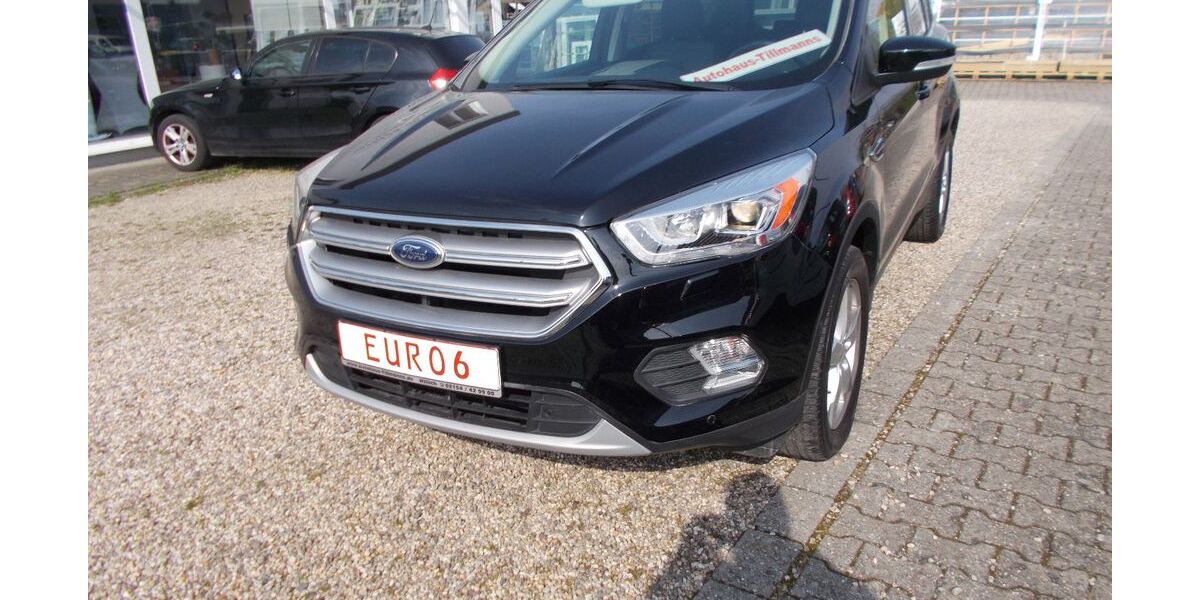 Ford Kuga 92.000 km 12.600 &euro; Willich 47877