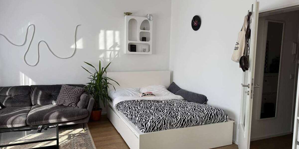 Etagenwohnung Düsseldorf Stadtmitte - 1 Zimmer, 34 m&sup2;, 600&euro; | Angebot:25874639