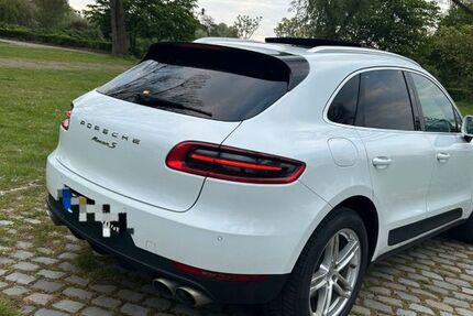 Porsche Macan 172.000 km 27.400 &euro; Meerbusch 40667