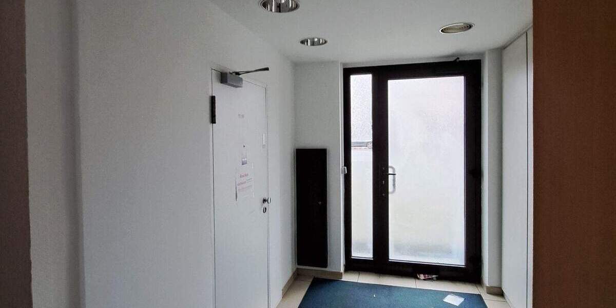 Gewerbeobjekt Duisburg Untermeiderich - 6 Zimmer, 380 m&sup2;, 3.200&euro; | Angebot:25799436