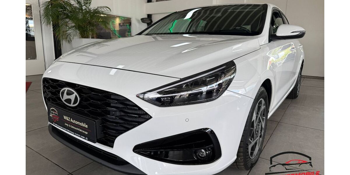 Hyundai i30 12.626 km 23.390 &euro; Kempen 47906
