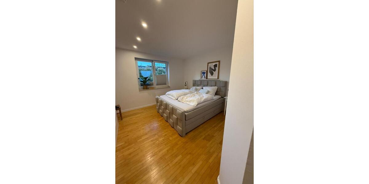 Maisonettenwohnung Mönchengladbach Süd - 3 Zimmer, 100 m&sup2;, 1.065&euro; | Angebot:25922818