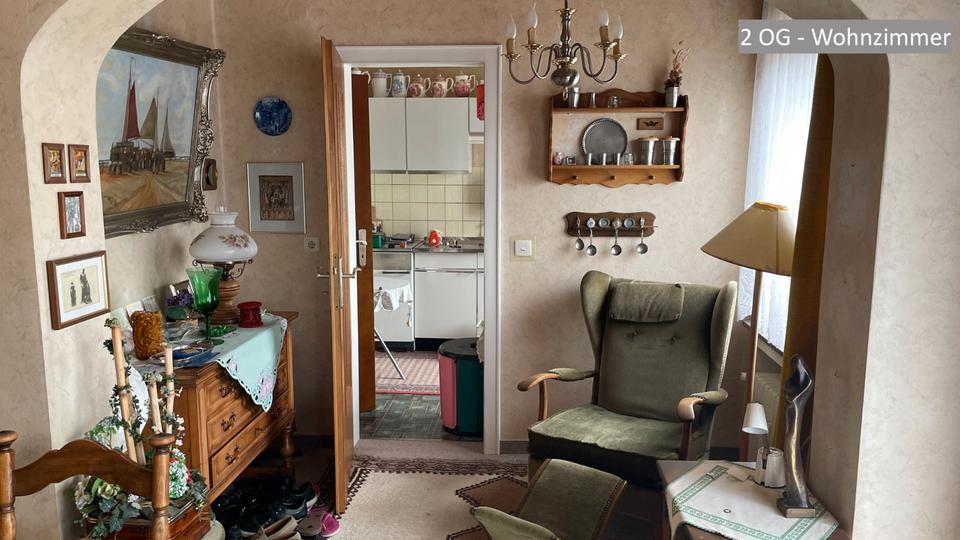 Etagenwohnung Tönisvorst - 8 Zimmer, 153 m&sup2;, 2.150&euro; | Angebot:26683013
