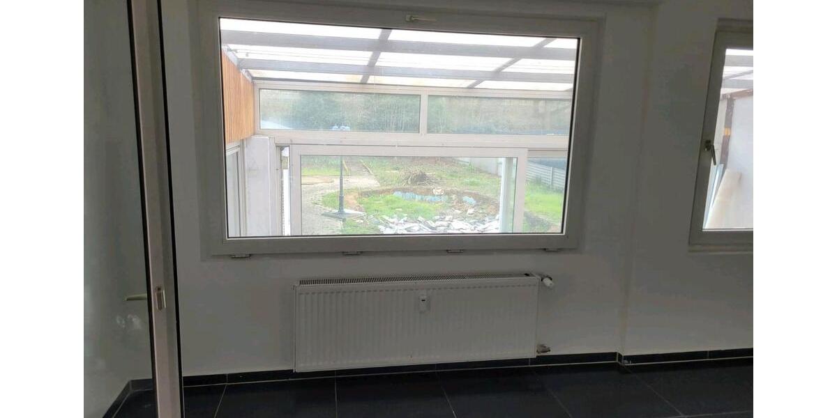 Etagenwohnung Mönchengladbach Ost - 4.5 Zimmer, 90 m&sup2;, 1.400&euro; | Angebot:25922773