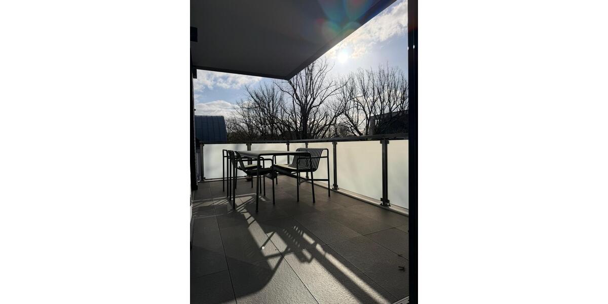 Etagenwohnung Mönchengladbach Nord - 3 Zimmer, 112 m&sup2;, 1.990&euro; | Angebot:25880062