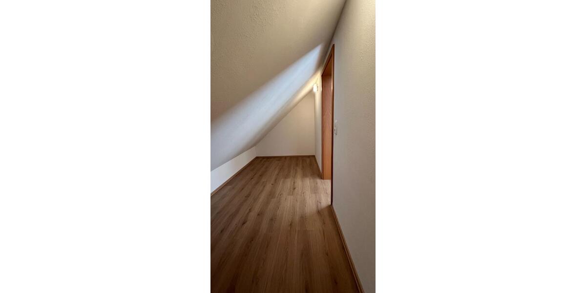 Etagenwohnung Viersen Boisheim - 2 Zimmer, 106 m&sup2;, 1.000&euro; | Angebot:25519518