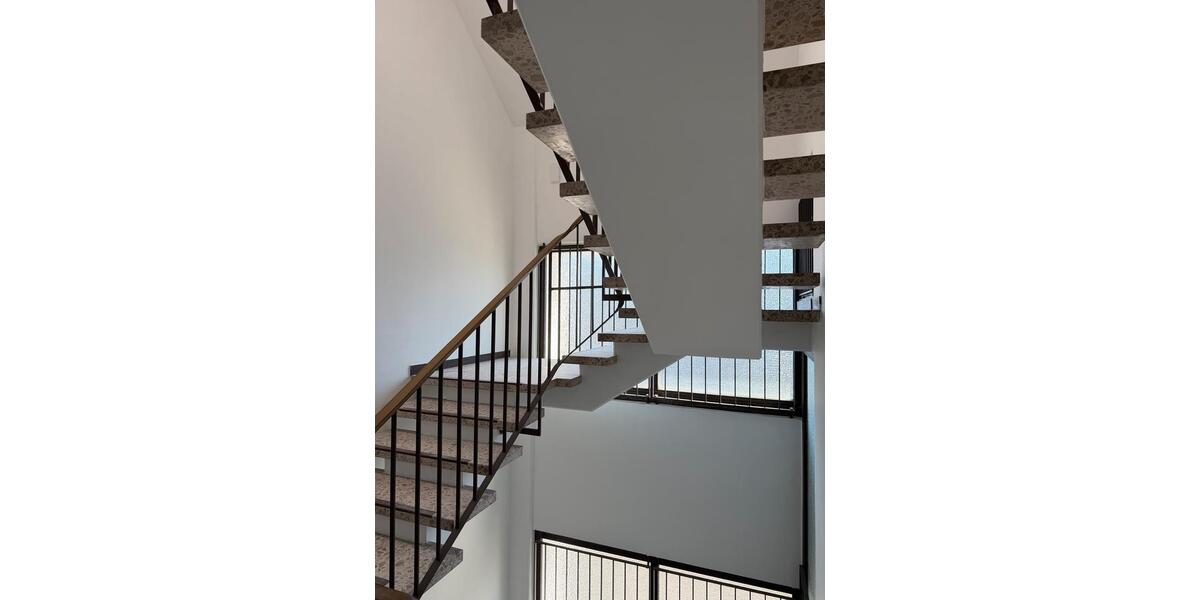 Dachgeschoßwohnung Mönchengladbach Süd - 3 Zimmer, 97 m&sup2;, 1.500&euro; | Angebot:26101906