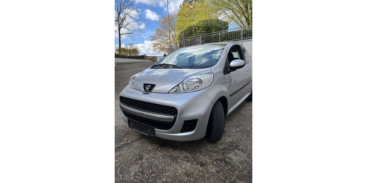 Peugeot 107 74.000 km 2.900 &euro; Erkrath 40699
