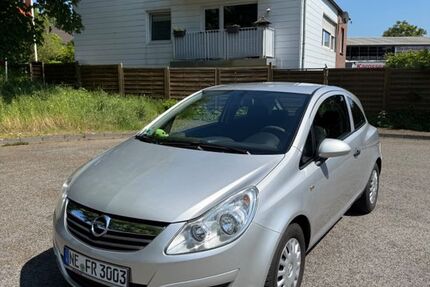 Opel Corsa 112.313 km 2.999 &euro; Kaarst 41564