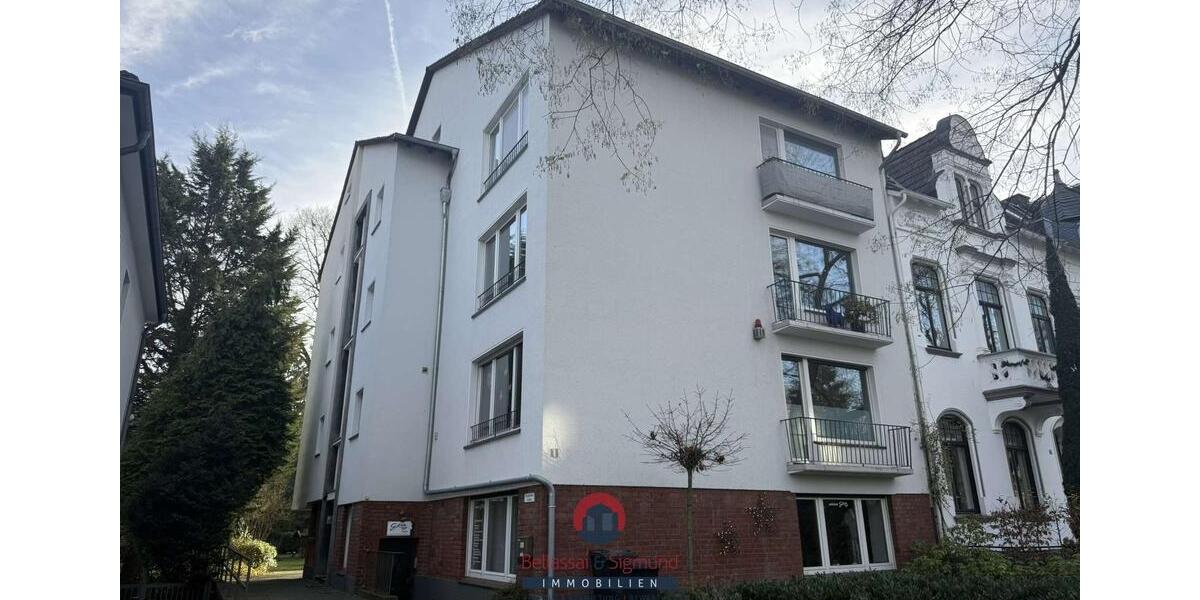 Dachgeschoßwohnung Krefeld Cracau - 2 Zimmer, 70 m&sup2;, 690&euro; | Angebot:25790785