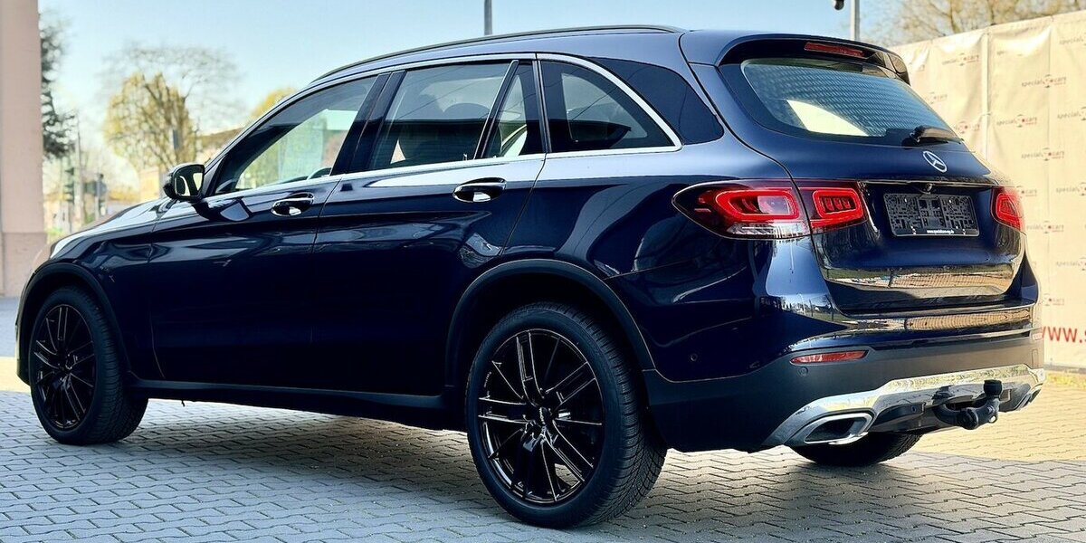 Mercedes-Benz GLC 220 d 4Matic / 1.Hd / MBUX / Kamera / Leder 99.000 km 32.490 &euro; Mönchengladbach 41066