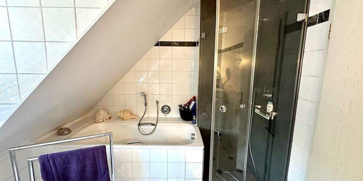 Doppelhaushälfte Neuss Rosellen - 5 Zimmer, 135 m&sup2;, 698.000&euro; | Angebot:25834732