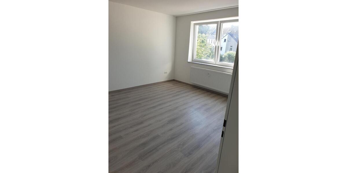 Etagenwohnung Krefeld - 3 Zimmer, 65 m&sup2;, 590&euro; | Angebot:25868117