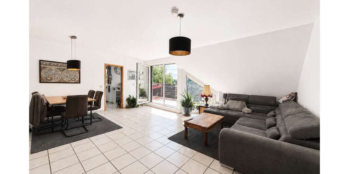 Etagenwohnung Duisburg Essenberg - 5 Zimmer, 141 m&sup2;, 205.000&euro; | Angebot:27693482