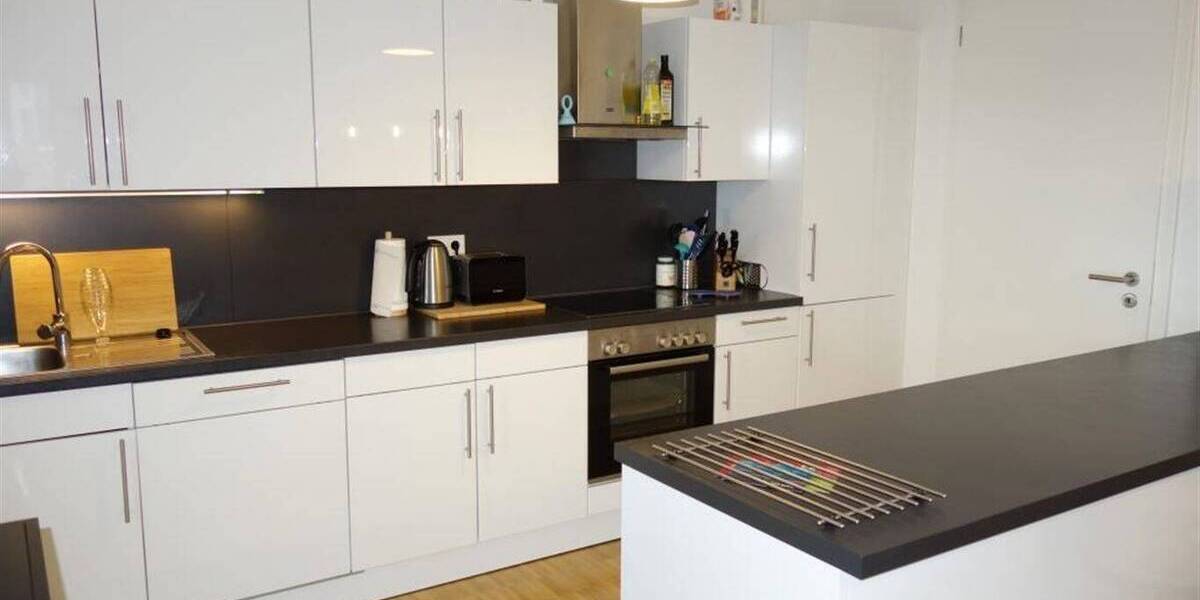 Etagenwohnung Mönchengladbach Stadtmitte - 3 Zimmer, 89 m&sup2;, 1.188&euro; | Angebot:26453955
