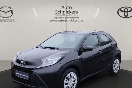 Toyota Aygo (X) 33.820 km 15.250 &euro; Moers 47441