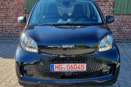 Smart forTwo 33.100 km 8.950 &euro; Mönchengladbach 41063