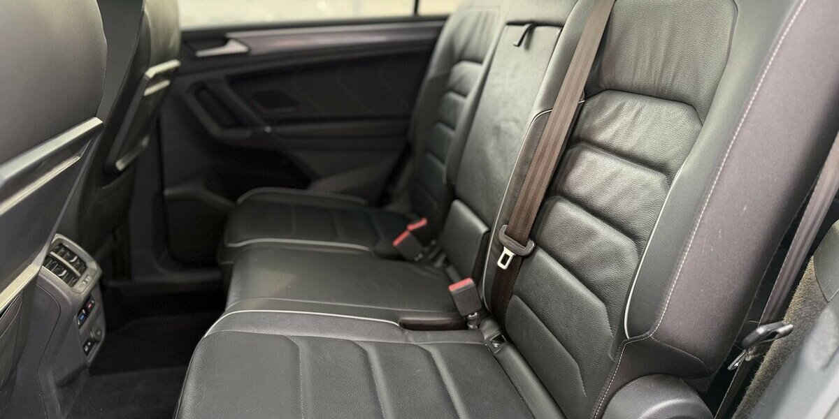 VW Tiguan Allspace R-LIne / 4Motion / Pano / Memory 99.000 km 33.490 &euro; Mönchengladbach 41066