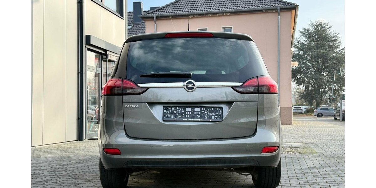 Opel Zafira Innovation / Automatik / Navi / 7 Sitze 95.000 km 13.890 &euro; Mönchengladbach 41066
