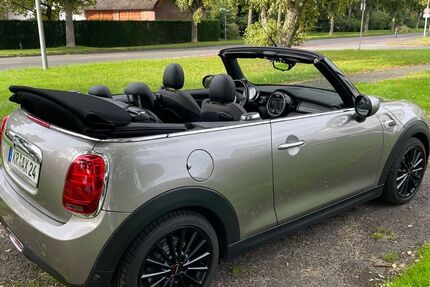 Mini Cooper Cabrio 64.500 km 18.200 &euro; Krefeld 47800