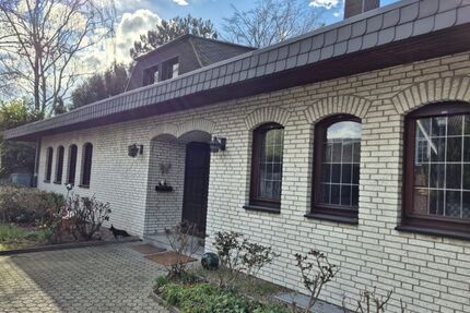 Provisionsfrei* Großer Winkelbungalow auf großzügigem Grundstück - Haus Korschenbroich Kleinenbroich | Angebot:25802988