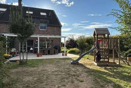 Haus Grefrath - 5 Zimmer, 147 m&sup2;, 450.000&euro; | Angebot:27345059