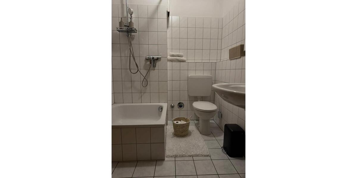 Etagenwohnung Duisburg Huckingen - 2 Zimmer, 40 m&sup2;, 720&euro; | Angebot:25834698