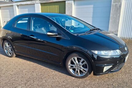 Honda Civic 172.000 km 5.950 &euro; Ratingen 40885