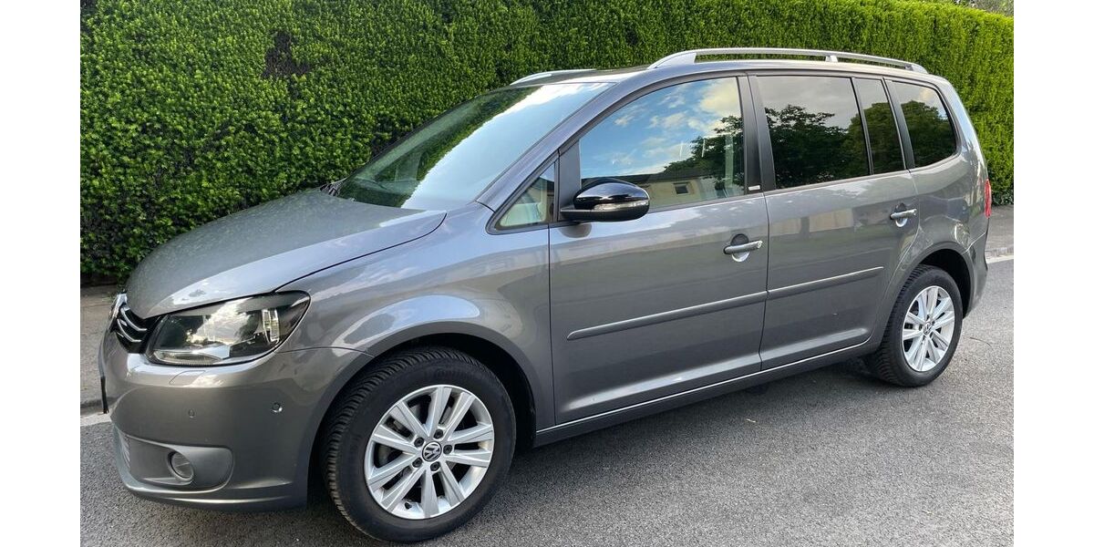 VW Touran 121.464 km 7.800 &euro; Duisburg 47178