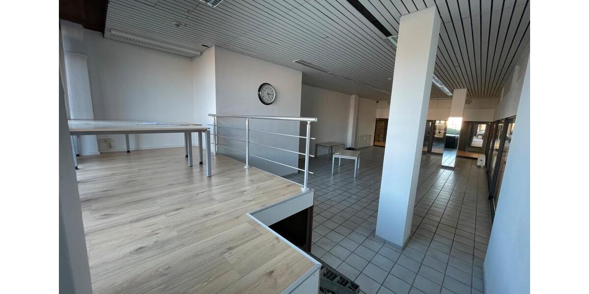 Gewerbeobjekt Moers Schwafheim - 500&euro; | Angebot:25161385