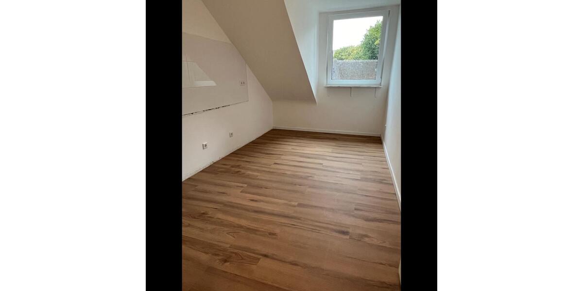 Dachgeschoßwohnung Neuss Holzheim - 2 Zimmer, 46 m&sup2;, 800&euro; | Angebot:26449087