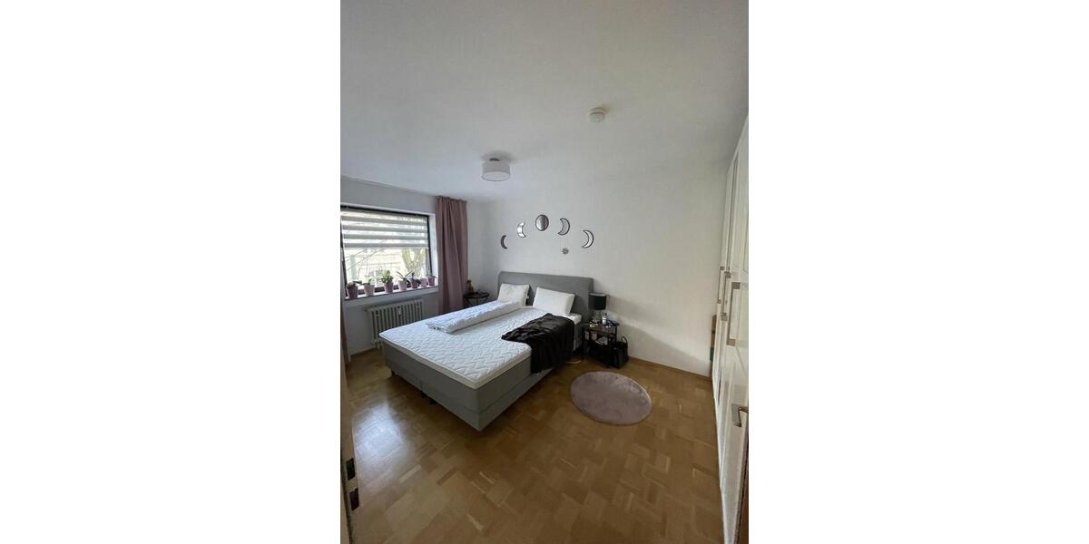 Etagenwohnung Düsseldorf Stadtbezirk 5 - 2 Zimmer, 60 m&sup2;, 750&euro; | Angebot:25404125