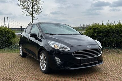 Ford Fiesta 79.300 km 10.750 &euro; Düsseldorf 40476