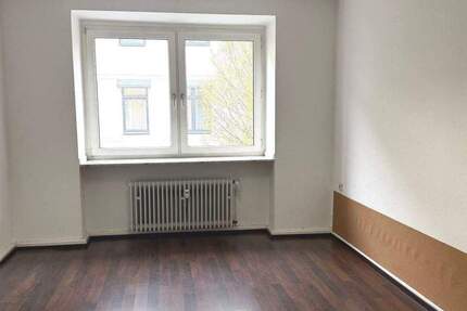 Gewerbeobjekt Düsseldorf Stadtmitte - 4 Zimmer, 87 m&sup2;, 920&euro; | Angebot:25821690