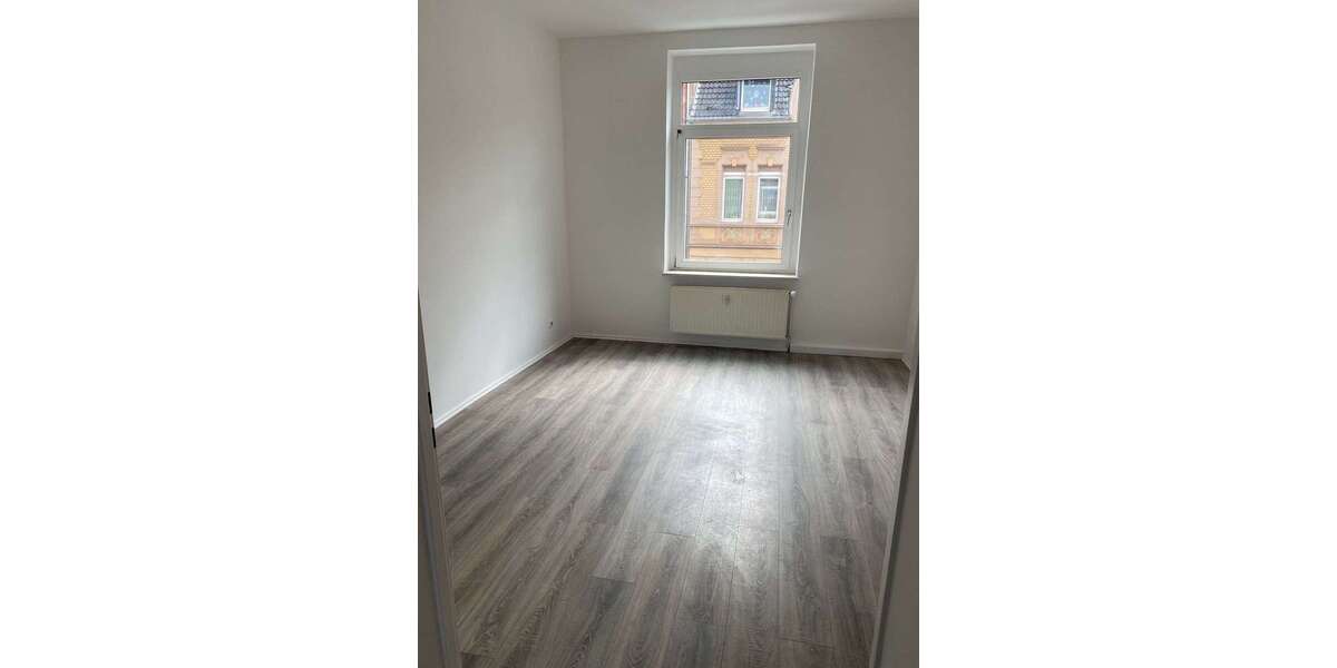 Etagenwohnung Duisburg Rheinhausen - 4 Zimmer, 90 m&sup2;, 850&euro; | Angebot:26062019