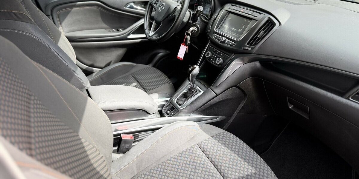 Opel Zafira Innovation / Automatik / Navi / 7 Sitze 95.000 km 14.390 &euro; Mönchengladbach 41066