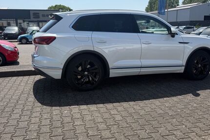 VW Touareg 119.000 km 39.000 &euro; Mönchengladbach 41236