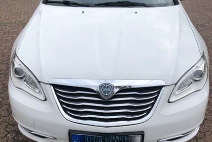 Lancia Flavia 131.000 km 7.900 &euro; Düsseldorf - Bezirk 10 40595