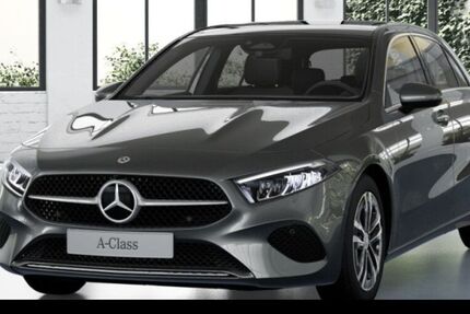 Mercedes-Benz A 180 9.900 km 32.290 &euro; Düsseldorf 40470