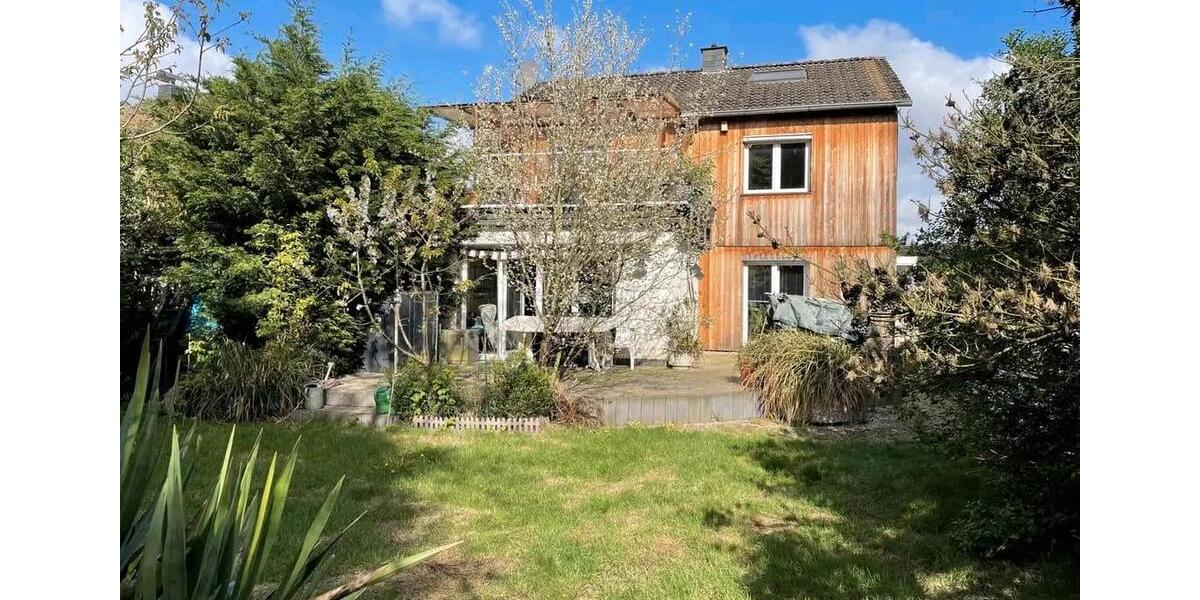 Einfamilienhaus Moers Rheinkamp - 6 Zimmer, 140 m&sup2;, 360.000&euro; | Angebot:26071815