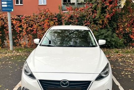 Mazda 3 147.419 km 7.000 &euro; Düsseldorf 40223