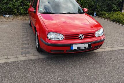 VW Golf 276.646 km 1.650 &euro; Mönchengladbach 41238