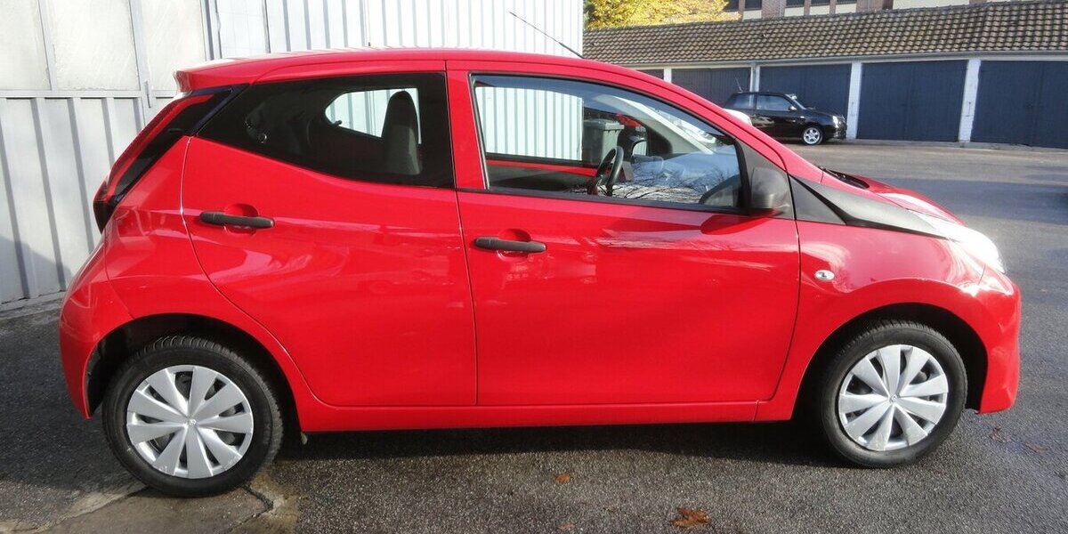 Toyota Aygo X x-Business-Paket 53 KW Klima 1.Hd 100.000 km 6.999 &euro; Neuss 41462