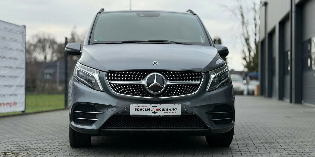 Mercedes-Benz V 300 d Lang / AMG Paket / 4MATIC / Leder / AHK 70.000 km 54.490 &euro; Mönchengladbach 41066