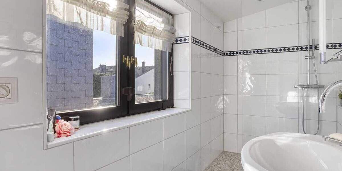 Einfamilienhaus Ratingen Ost - 5 Zimmer, 146 m&sup2;, 748.300&euro; | Angebot:25664998