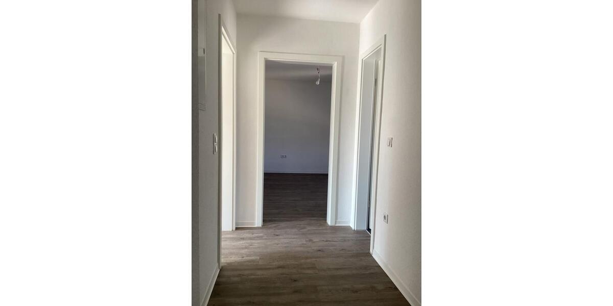 Dachgeschoßwohnung Mülheim an der Ruhr - 2.5 Zimmer, 57 m&sup2;, 671&euro; | Angebot:25304417
