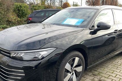 VW Passat Variant 16.390 km 32.990 &euro; Duisburg 47178