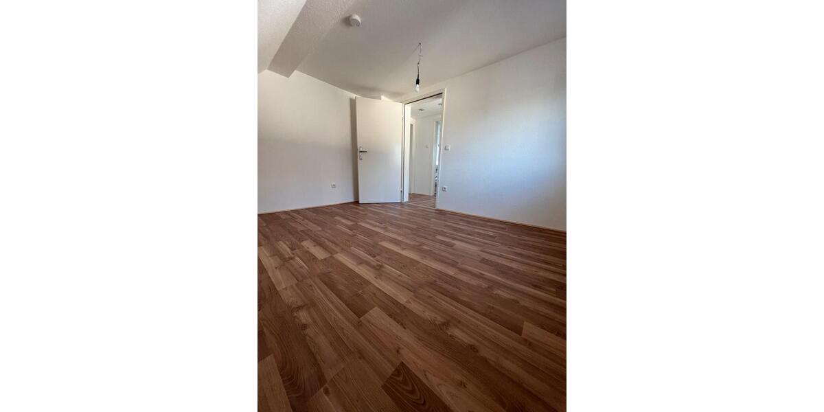 Dachgeschoßwohnung Kamp-Lintfort Lintfort - 2 Zimmer, 46 m&sup2;, 650&euro; | Angebot:25633275