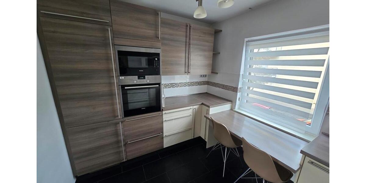 Etagenwohnung Krefeld Dießem - 4 Zimmer, 84 m&sup2;, 1.100&euro; | Angebot:27625920